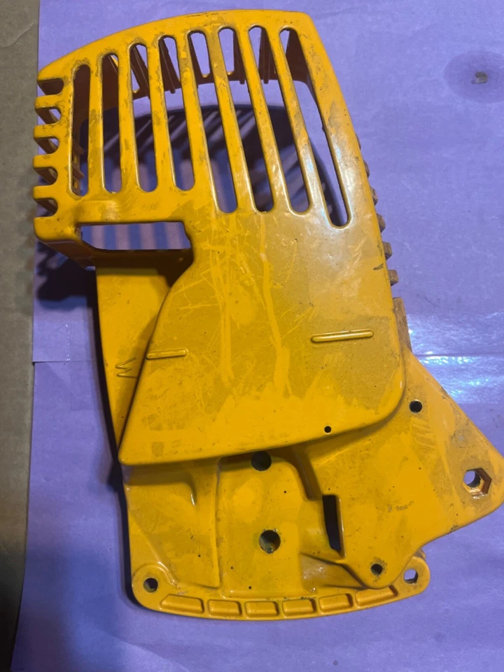 NOS oem poulan,Pioneer,partner vintage chainsaw clutch cover Chainsaw c56 - Image 1 of 2