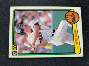 1983 Donruss Baseball Card # 586 Wade Boggs RC (HOF) - Boston Red Sox (NM) - Picture 1 of 3