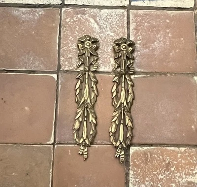 Ferragens decorativas antigas francesas de latão Ormolu móveis 2 placas ornamentais - Imagem 1 de 4