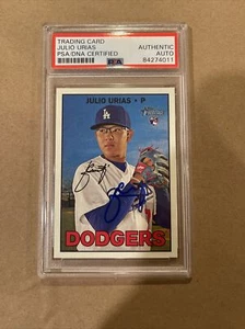 Autographed Julio Urias Signed Topps Rookie Card Heritage 600 PSA AUTO AUTHENTIC - Picture 1 of 4