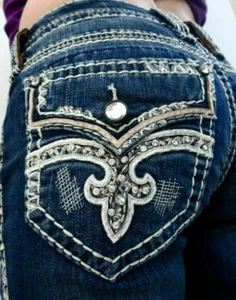 Pantalones de mezclilla para mujer Bootcut Rock Revival Raven tiro bajo talla 28 entrepierna 33,5” etiquetas NUEVAS - Imagen 1 de 13