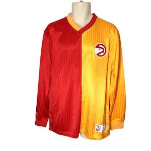 Atlanta Hawks Mitchell & Ness Jersey Size Large Soccer Inspired Hardwood Classic - Picture 1 of 7