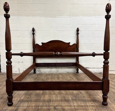 Cama póster vintage tamaño completo Duncan Phyfe estilo tradicional remate bellota Foto 1 de 4