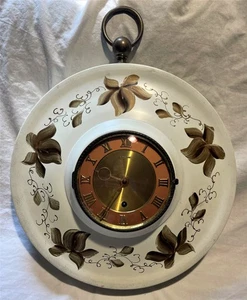 Vintage eight day wall clock no key grannycore cottagecore - Bild 1 von 8