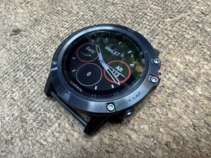 Garmin Fenix 5X Sapphire 52mm Ottime Condizioni Solo Orologio Ultimo Firmware - Foto 1 di 10