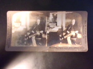 VINTAGE STEREOVIEW-PRESIDENT ROOSEVELT ON DESK, WASHINGTON, D.C. #3070 - Picture 1 of 3
