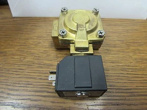 SMC VXD2140-04N-5D Valve NIB without box (st1226) - Picture 1 of 3