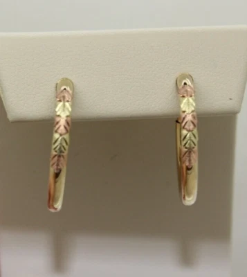 C. CO. 12k Black Hills Gold GRAPE LEAF DESIGN on SHINY HOOP MODERN CLIP-ON - Image 1 of 4