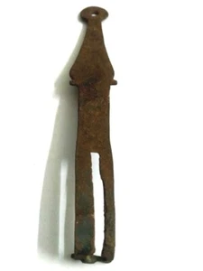LLAVE DE HIERRO HECHA A MANO DE LA INDIA DE COLECCIÓN COLECCIONABLE, DECORACIÓN DE PARED, PÁTINA RICA - Imagen 1 de 4