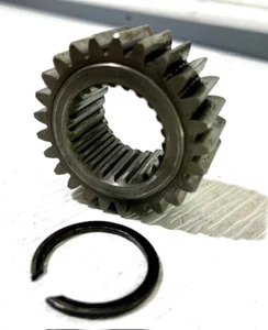 Harley OEM '91-05 XL Gear, Fifth Countershaft 35633-94 / Retaining Ring 11067 - Picture 1 of 5