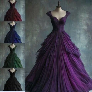 Abiti da sposa gotici con perline increspate pizzo a strati tulle linea A scollo a V abito da sposa - Foto 1 di 25