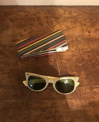 GAFAS DE SOL VINTAGE AÑOS 40 50 OJO DE GATO COOL RAY POLAROID 80 Lente Verde MARCO BRILLANTE Foto 1 de 4