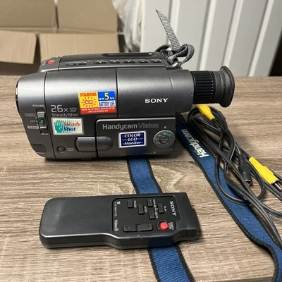 Sony Handycam CCD-TRV22 8mmVideo8 Camcorder Video Transfer No Battery Read Works - Image 1 of 4