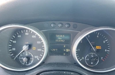 Cuadro medidor velocímetro clase ML 2008-2008 153 k millas Mercedes-Benz Foto 1 de 4