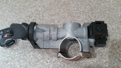 01-06 Mazda Tribute Ignition Switch Lock Cylinder Housing Assembly w/ Key OEM - Image 1 of 4