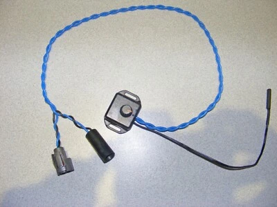 Vitpilen 701 Husqvarna 701 Enduro & Supermoto V4 kev mod Foto 1 de 4