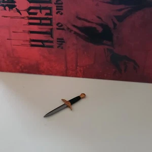 Mythic Legions Obscura Red Death Dagger Knife ONLY Retailer EX 2024 - Picture 1 of 1