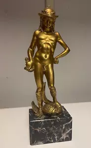 Statuetta di David Donatello in bronzo dorato con base in marmo vintage - Foto 1 di 6