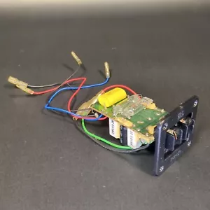 JBL Control 25 AV Crossover Input Terminal Assembly - Bild 1 von 5