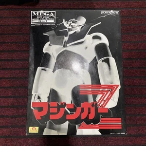 Kaiyodo Mazinger Z Mega Soft Vinyl Collection Garage Kit - Picture 1 of 3