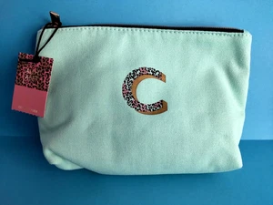 581. Impresionante Bolsa de Cosméticos Maquillaje Alfabeto 'C' Menta Verde con Estampado de Animales Rosa - Imagen 1 de 14