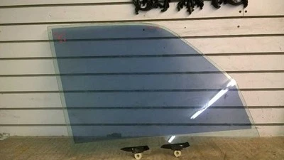 96 TOYOTA RAV 4 PASSENGER RIGHT FRONT WINDOW DOOR GLASS OEM 1136-32  - Image 1 of 3