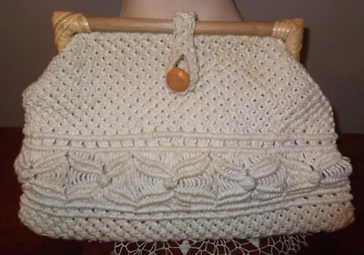 Bolso sin asas de colección, macramé con asa de madera de Mister Earnest, bolso de mano boho hippie años 70 Foto 1 de 4