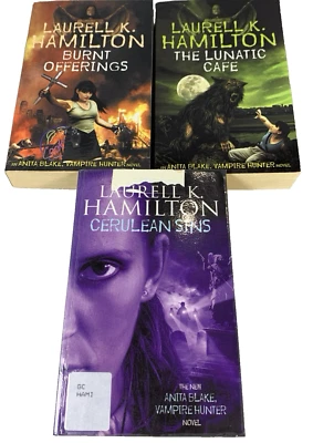 3 X Vampire Laurell K Hamilton Paperback Book Bundle- number 4, 7 and 11 Foto 1 de 4