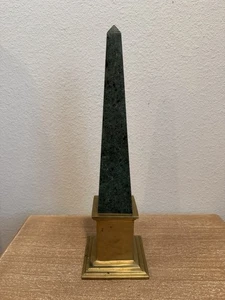 Vintage großer dunkelgrüner Marmor Obelisk mit Messingsockel/Beschlägen 16" hoch - Bild 1 von 12
