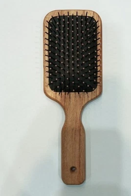Cepillo de pelo de madera natural - Peine desenredante antiestático para cabello liso y brillante. Foto 1 de 4