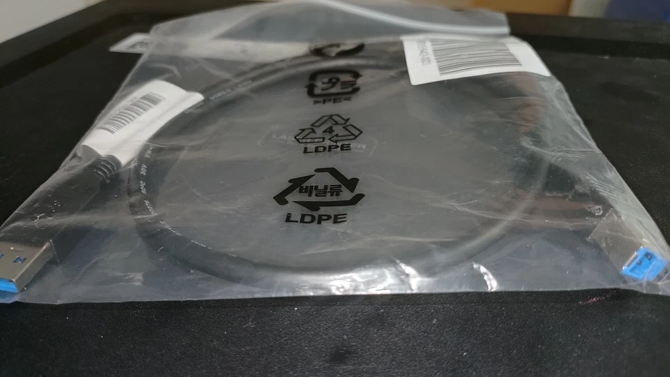 2-foot {HP} USB 3.0 A-to-B Cable {935542-0032435} - Image 1 of 4