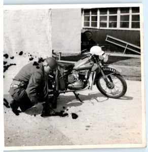 Vintage Photo 1953, US Army MP Crouching near Bike, England ,JNHC 3.5x3.5 - Picture 1 of 2