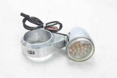 Pisca-pisca dianteiro Victory Hammer 2006 - Imagem 1 de 4