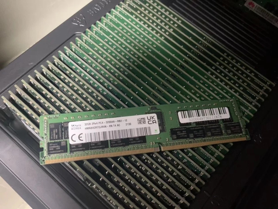 SK Hynix 32GB DDR4 3200 2Rx4 PC4-25600 HMA84GR7DJR4N-XN 288pin Server RDIMM RAM - Image 1 of 1