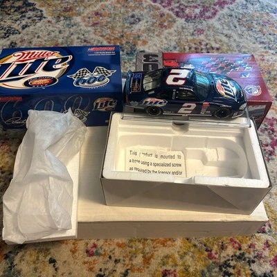 1:24 ACTION 2003 #2 MILLER LITE 600º arranque consecutivo intrépido oxidado Wallace  Foto 1 de 4