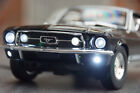 1967 FORD MUSTANG GTA FASTBACK MIT LED-BELEUCHTUNG(XENON) IN 1:18 MAISTO SCHWARZ