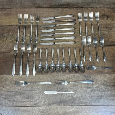 Placa de nobreza SILVERWARE 4 coroas lote de 35 peças artes e artesanato ou substituições - Imagem 1 de 4