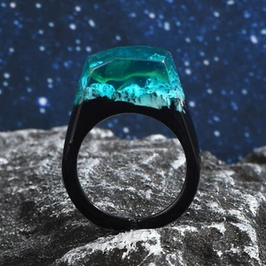 Anillo de resina negro artístico Northern Lights anillo de resina ajustable regalo para mujer - Imagen 1 de 10