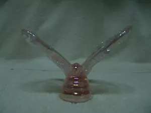 VINTAGE BEAUTIFUL PINK GLASS LARGE BUTTERFLY PAPERWEIGHT TAIWAN - Picture 1 of 7