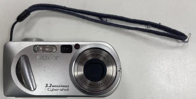 Sony Cybershot DSCP8 Camera Digital Untested no battery no memory card (GGR) - Image 1 of 4