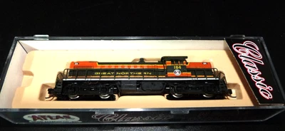 N Scale Atlas Classic Great Northern RS-1 Diesel 184 - Image 1 of 4