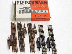 FLEISCHMANN PICOLO ( 9114 ) 5 DECROCHES WAGONS DONT 3 PATINÉS EN BOITE N 1/160 - Foto 1 di 3