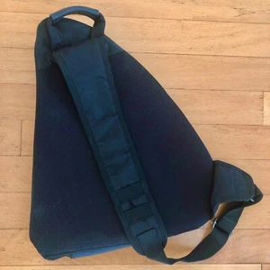 Banana Republic Vintage Nylon Cross Body Messenger Bag - Picture 1 of 8