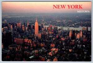 Midtown Manhattan New York City, Chrome Aerial View Postcard - Picture 1 of 2