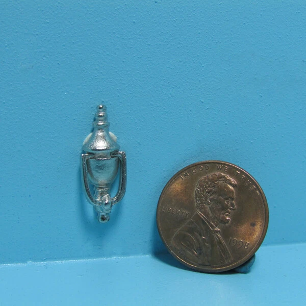Dollhouse Miniature Silver Metal working Door Knocker CLA05517 - Image 1 of 1