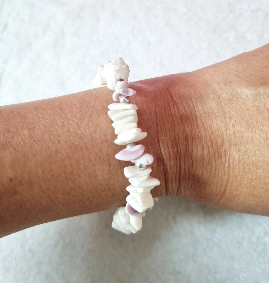 Natural Shell Conch Bracelet Cuff White Purple Casual Summer Beach BOHO Vintage - Image 1 of 4