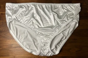 Vanity Fair Panties Briefs size 12 5XL White Hi Cut Second Skin Shiny Glossy - Picture 1 of 7