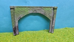 Entrada de túnel escala N amurallado 92 mm - opcionalmente sin pintar o terminado envejecido - Imagen 1 de 6
