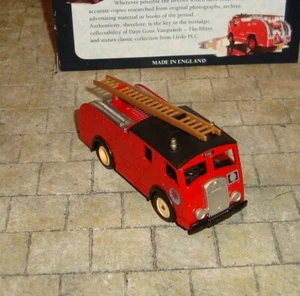 LLEDO - DAYS GONE VANGUARDS - 1955 DENNIS F8 FIRE ENGINE - NEW ZEALAND - BOXED - Picture 1 of 4