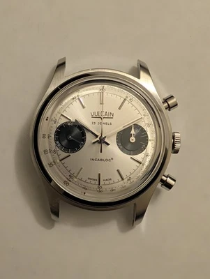 Cronógrafo estilo años 70 Vulcain cuerda manual Foto 1 de 4